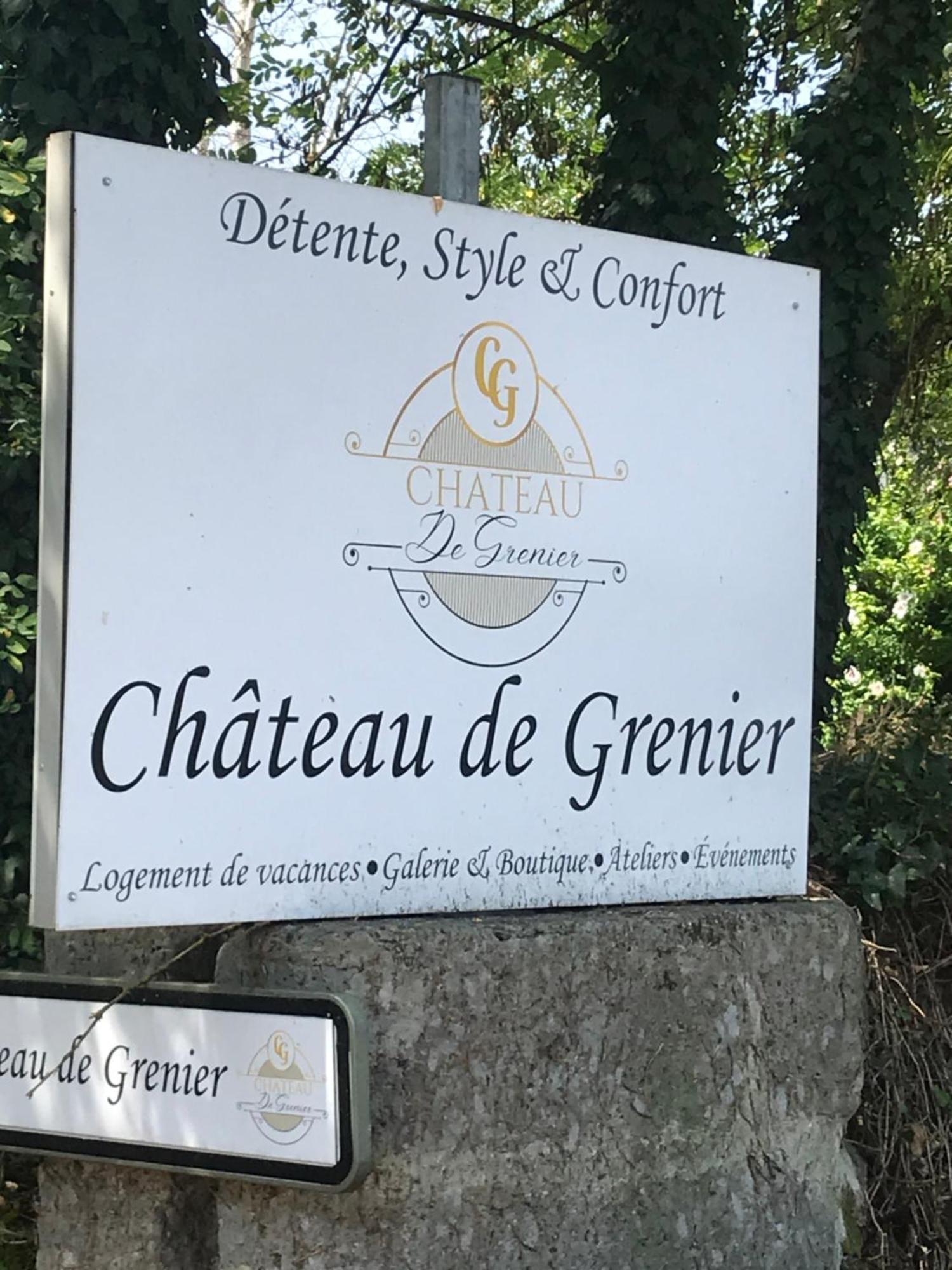 Chateau De Grenier Gite Villa Saint-Léger Esterno foto